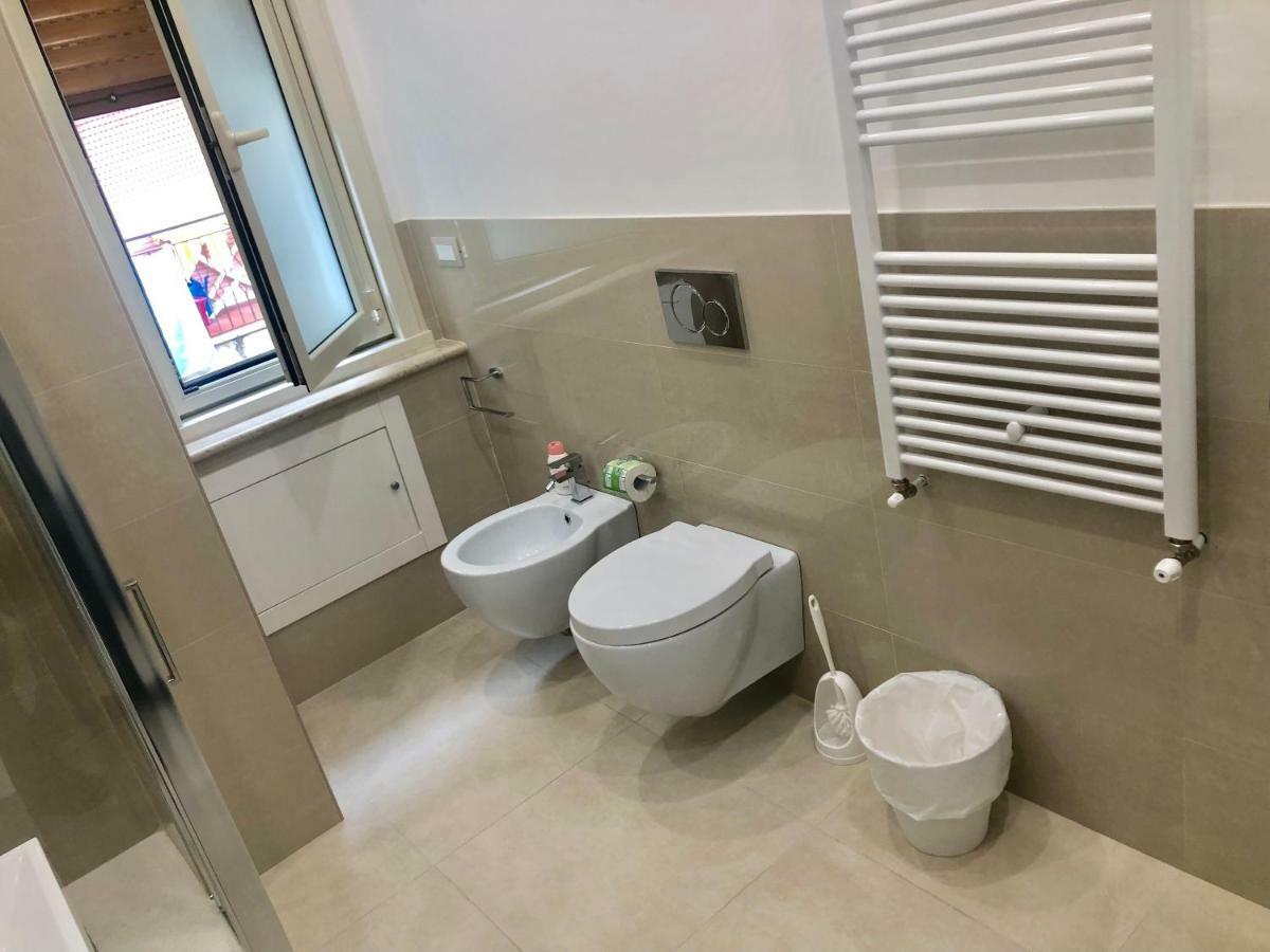Taormina Wonderful Solarium Apartment จีอาร์ดีนี นักซอส ภายนอก รูปภาพ