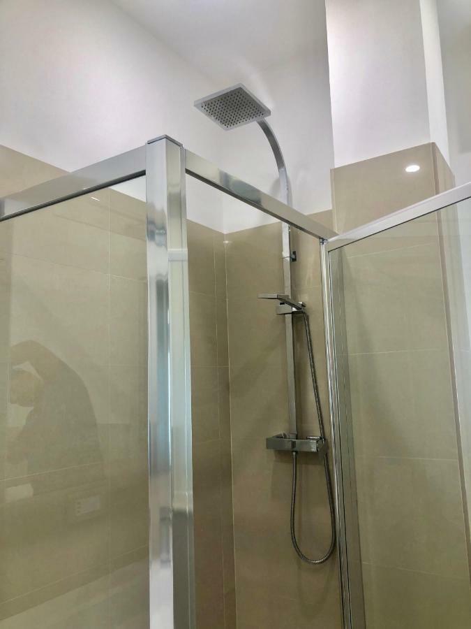 Taormina Wonderful Solarium Apartment จีอาร์ดีนี นักซอส ภายนอก รูปภาพ